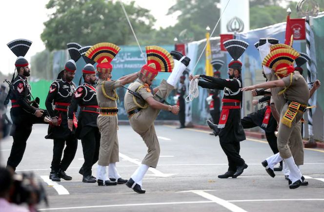 BEATING RETREAT, INDIA, ARMY
