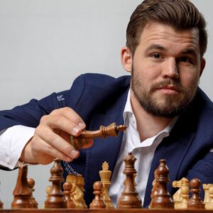 NORWAY CHESS 2025: कार्लसन ने उद्घाटन मुकाबले में गुकेश को दी बड़ी चुनौती, अर्जुन और हम्पी ने भी जीता ध्यान खींचने वाला मुकाबला