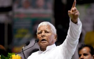 लालू यादव के खिलाफ कोर्ट ने जारी किया वॉरंट, पैतृक गांव फुलवरिया में चस्पा होगा इश्तेहार