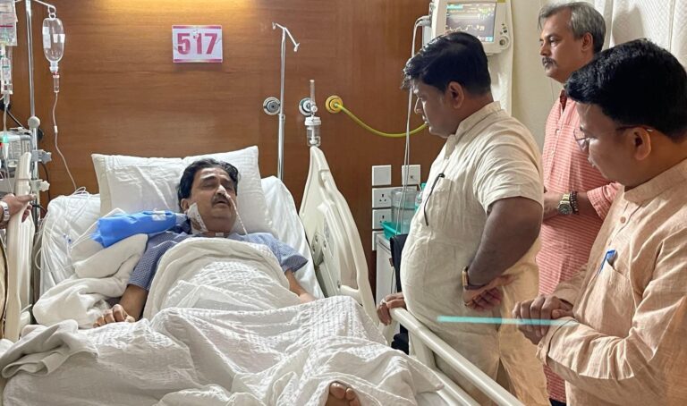 ICU में भर्ती हुए BJP सांसद अभिजीत गांगोपाध्याय, हालत नाजुक, डॉक्टरों की टीम रख रही है कड़ी निगरानी