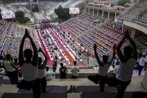 अटारी बॉर्डर पर गूंजे ‘योग के जयकारे’, बीएसएफ ने अंतरराष्ट्रीय योग दिवस को बनाया यादगार पल