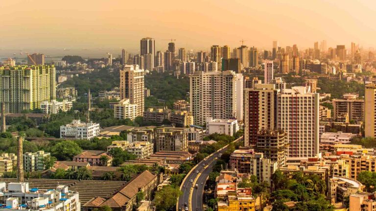 2025 की पहली छमाही में ऑफिस स्पेस की जबरदस्त मांग, भारत के रियल एस्टेट मार्केट ने रचा नया रिकॉर्ड
